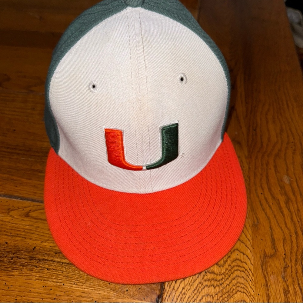 ❌SOLD❌Miami Hurricanes University Cap Captivating Headgear Hat College Football